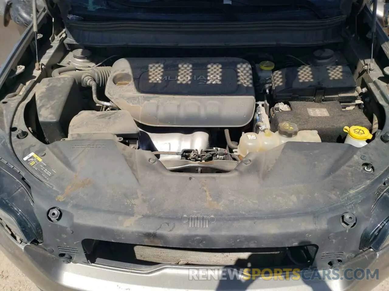 13 Photograph of a damaged car 1C4PJLCB2KD175825 JEEP GRAND CHER 2019