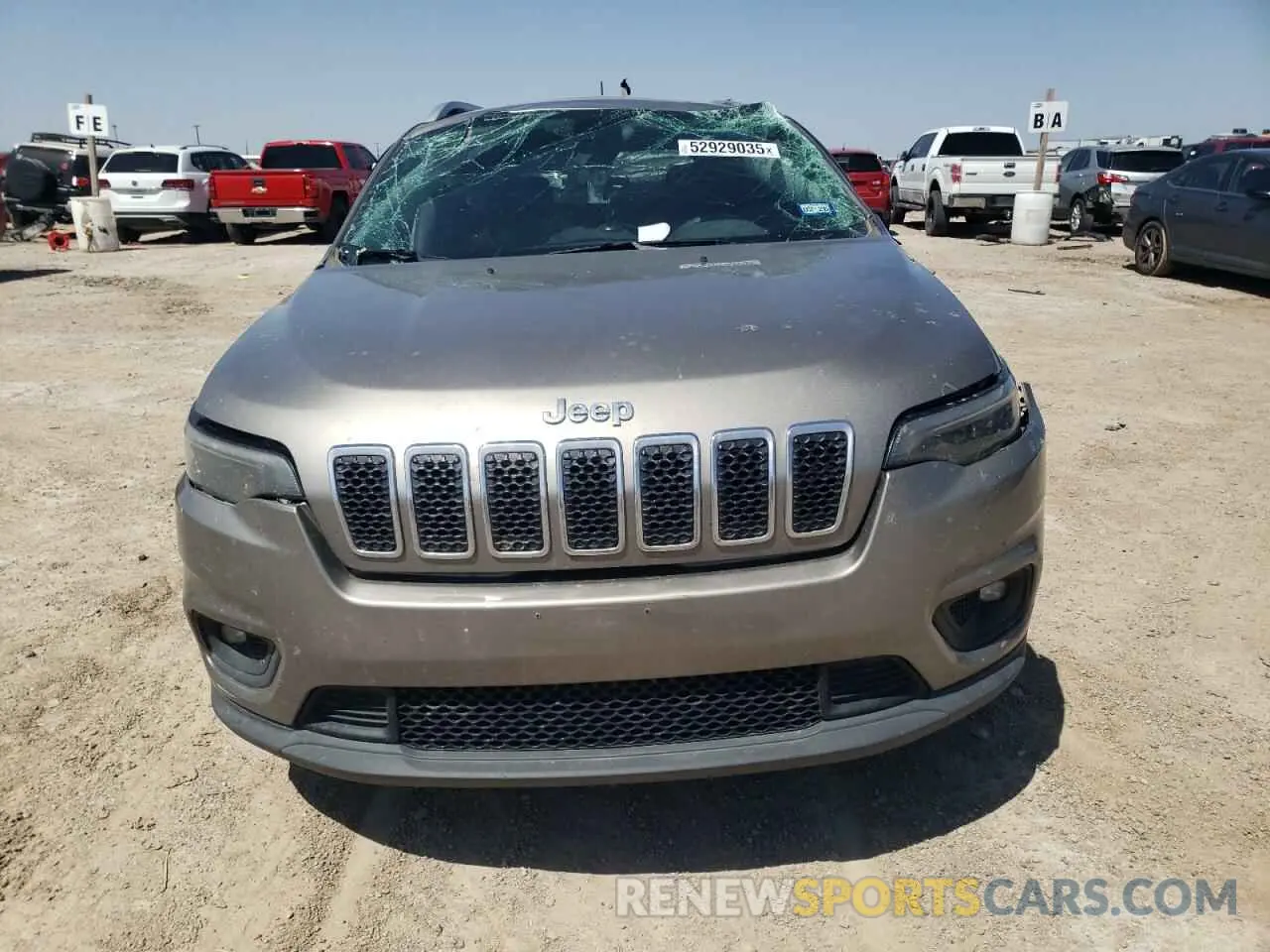 5 Photograph of a damaged car 1C4PJLCB2KD175825 JEEP GRAND CHER 2019