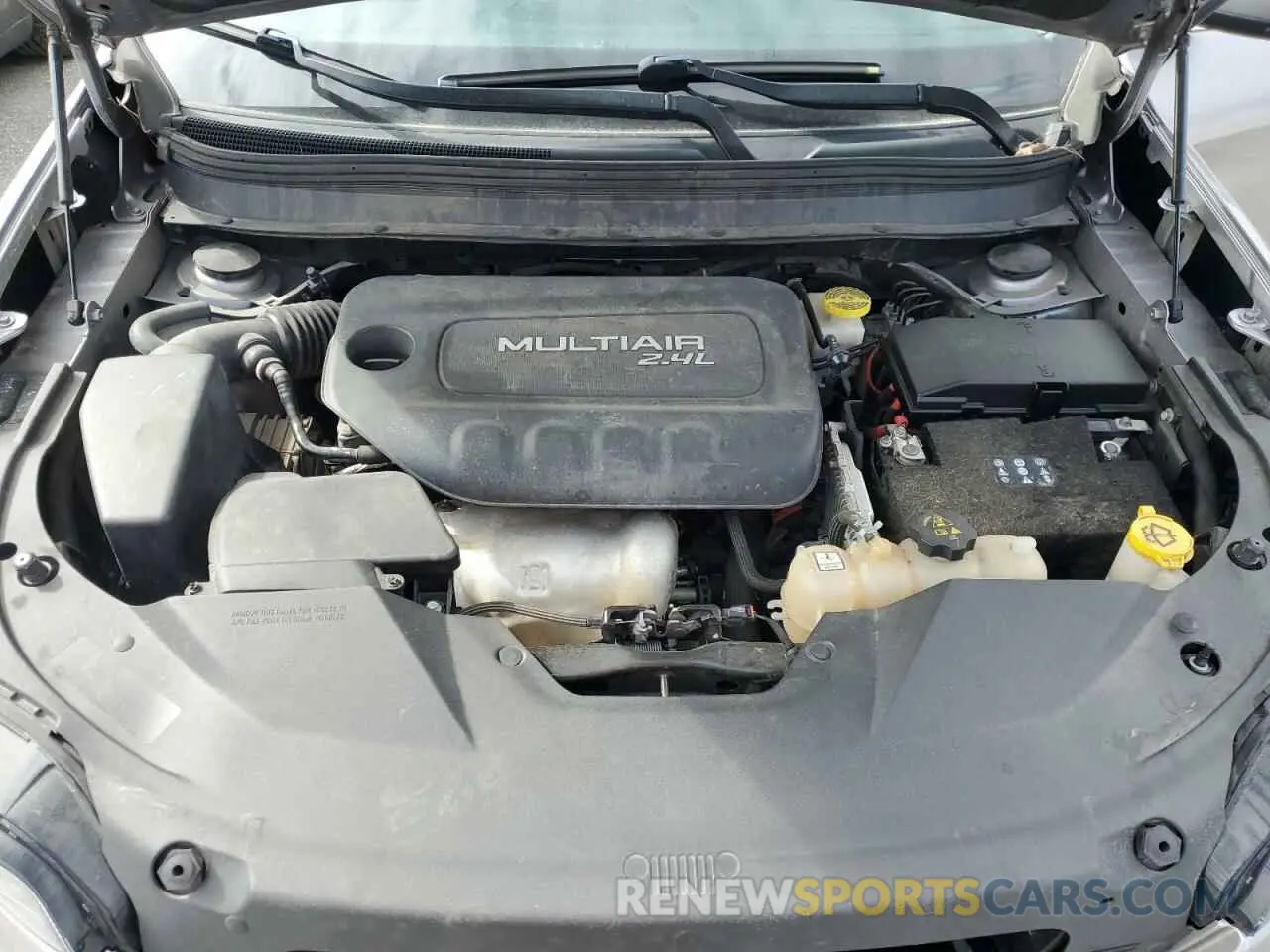 12 Photograph of a damaged car 1C4PJLCB2KD206863 JEEP GRAND CHER 2019