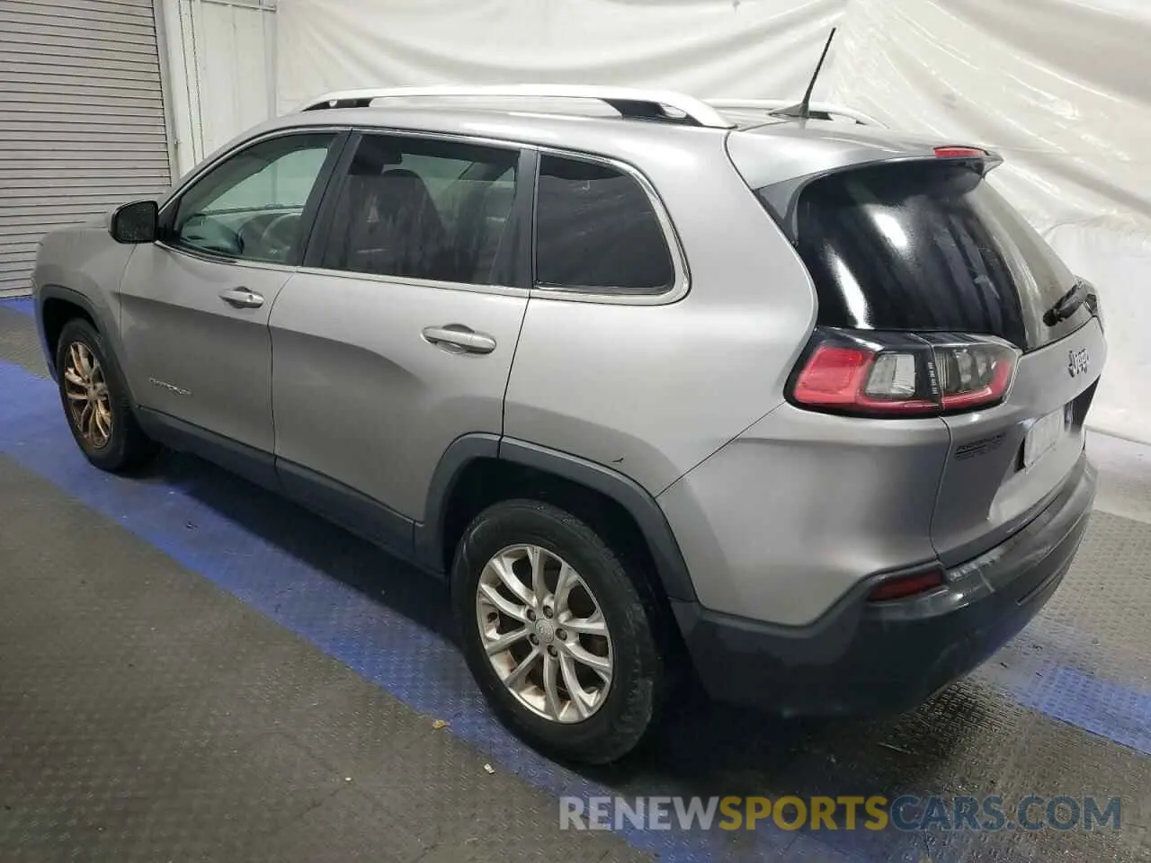 2 Photograph of a damaged car 1C4PJLCB2KD206863 JEEP GRAND CHER 2019