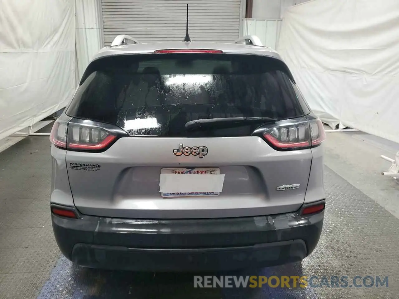 6 Photograph of a damaged car 1C4PJLCB2KD206863 JEEP GRAND CHER 2019
