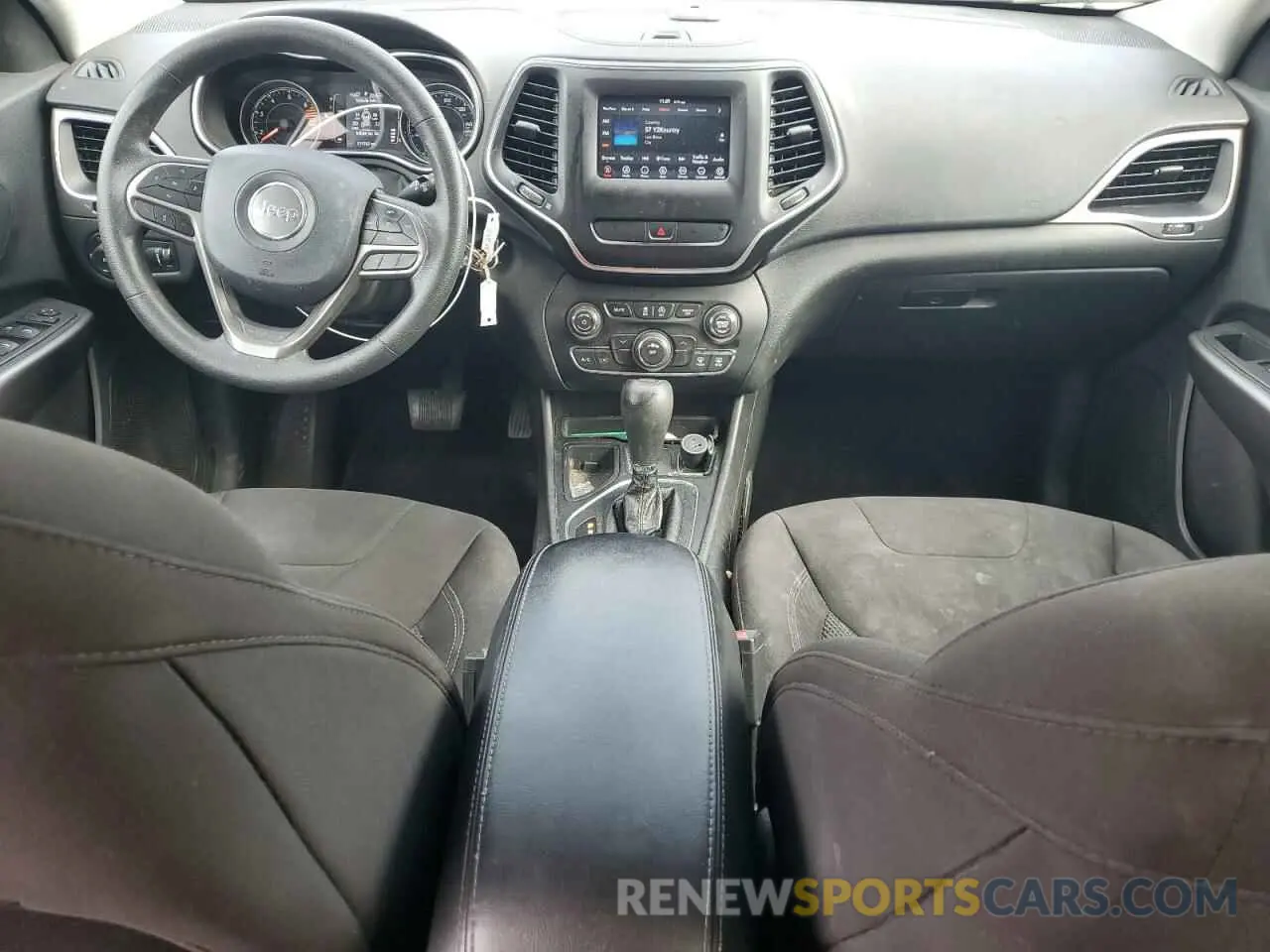 8 Photograph of a damaged car 1C4PJLCB2KD206863 JEEP GRAND CHER 2019