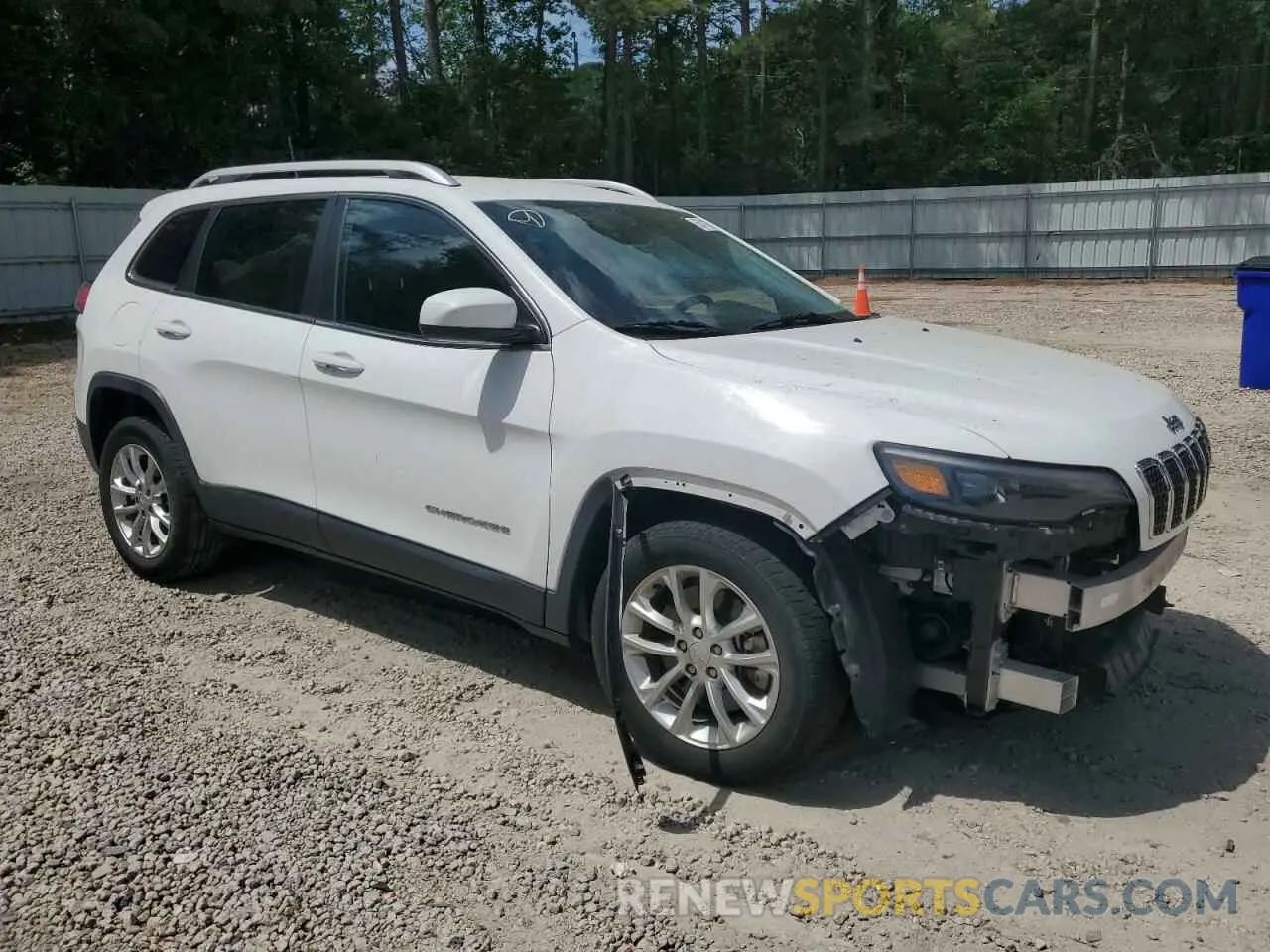 4 Photograph of a damaged car 1C4PJLCB2KD221315 JEEP GRAND CHER 2019