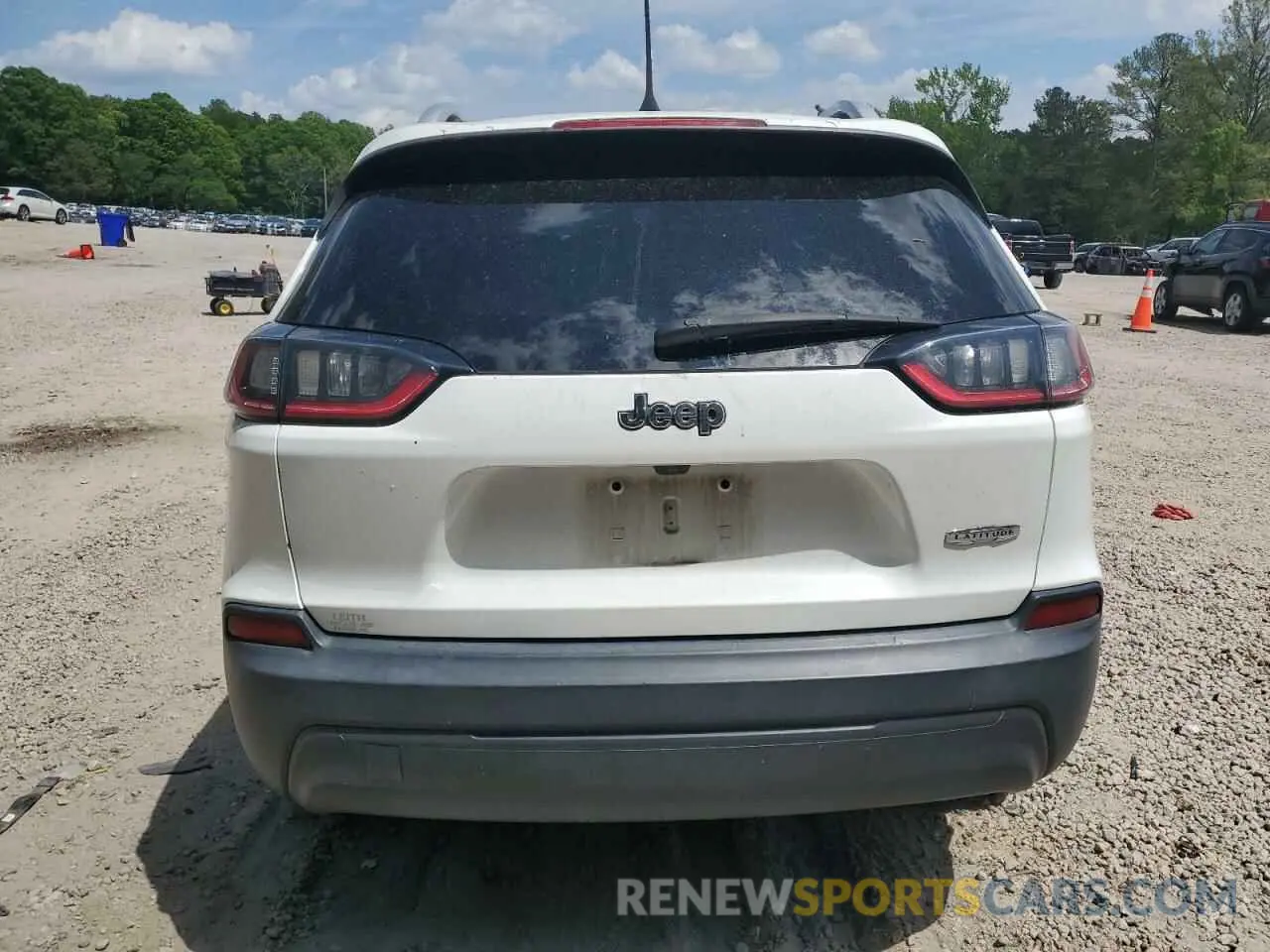 6 Photograph of a damaged car 1C4PJLCB2KD221315 JEEP GRAND CHER 2019
