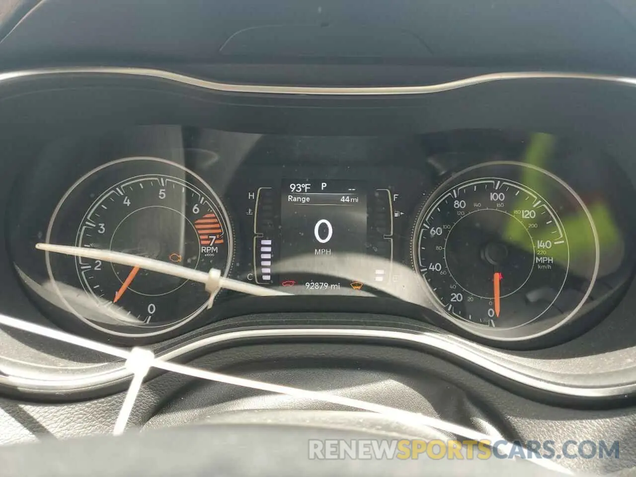 9 Photograph of a damaged car 1C4PJLCB2KD221315 JEEP GRAND CHER 2019
