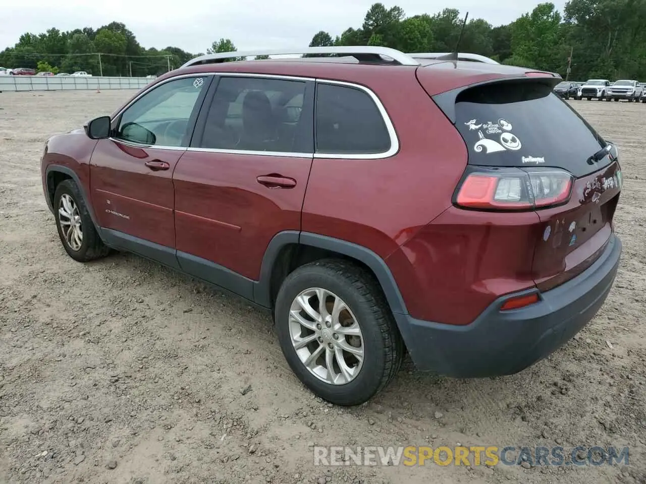 2 Photograph of a damaged car 1C4PJLCB2KD241919 JEEP GRAND CHER 2019