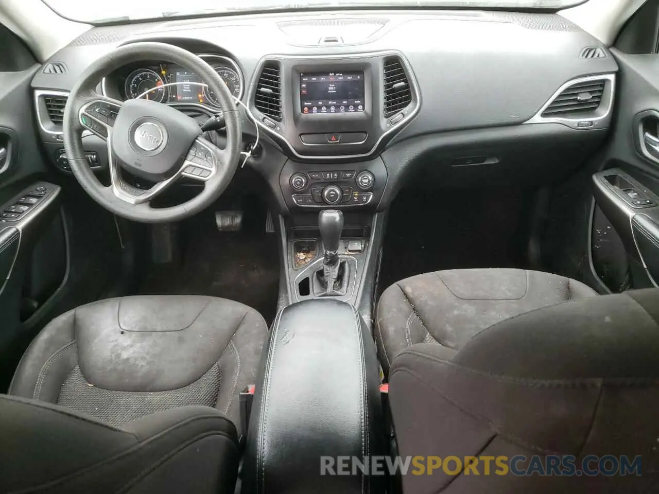 8 Photograph of a damaged car 1C4PJLCB2KD265461 JEEP GRAND CHER 2019