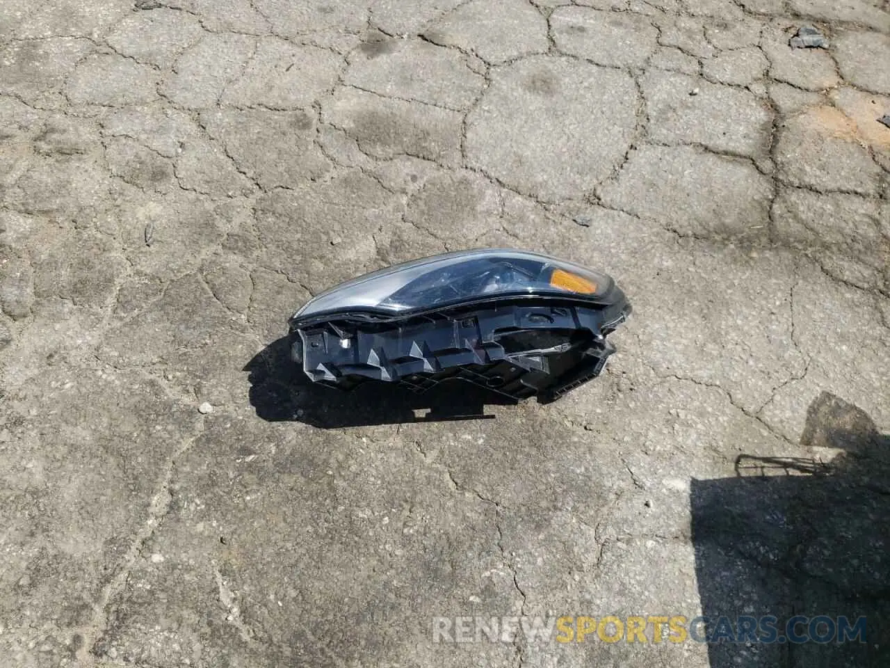 13 Photograph of a damaged car 1C4PJLCB2KD396146 JEEP GRAND CHER 2019