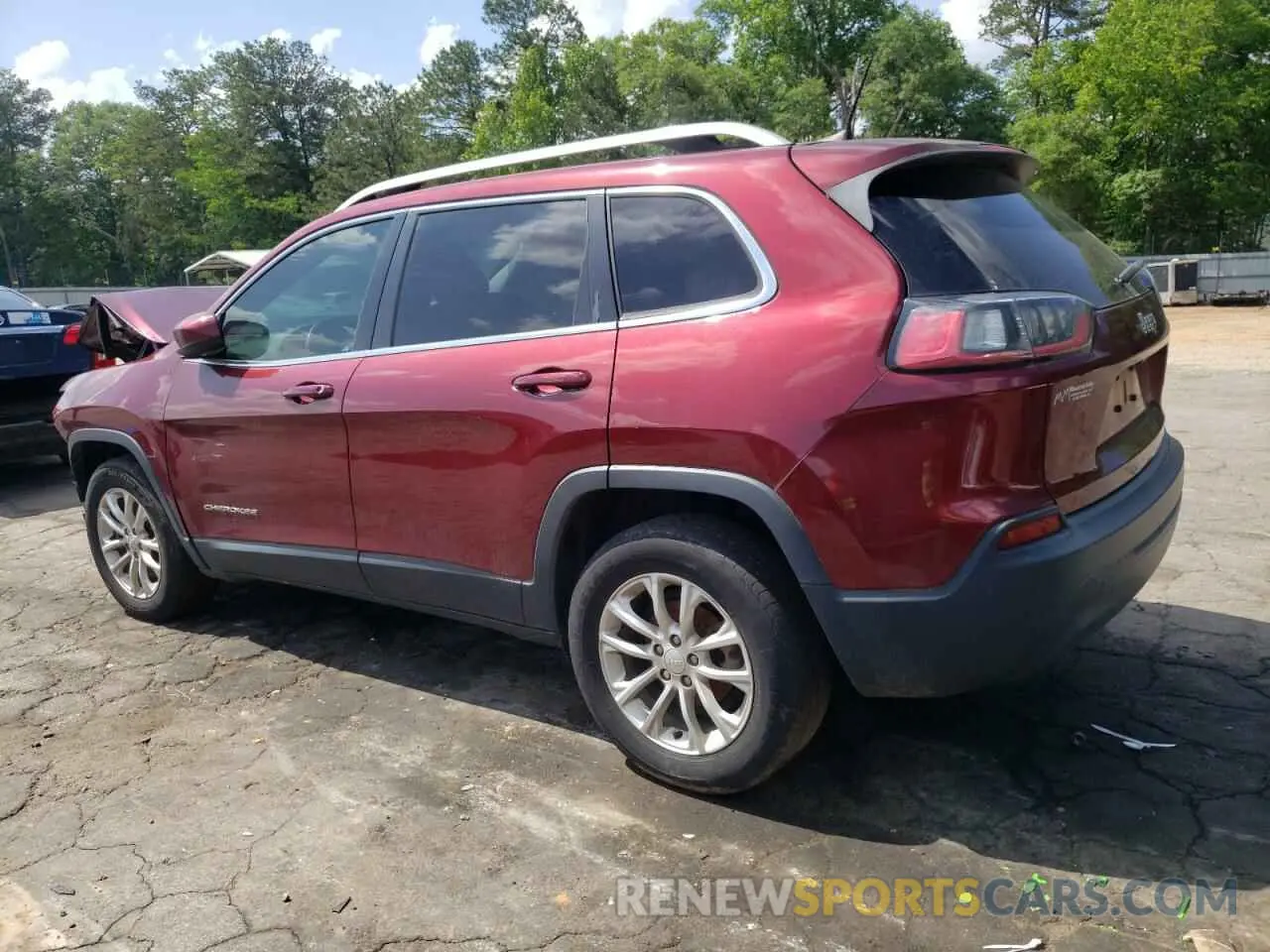2 Photograph of a damaged car 1C4PJLCB2KD396146 JEEP GRAND CHER 2019