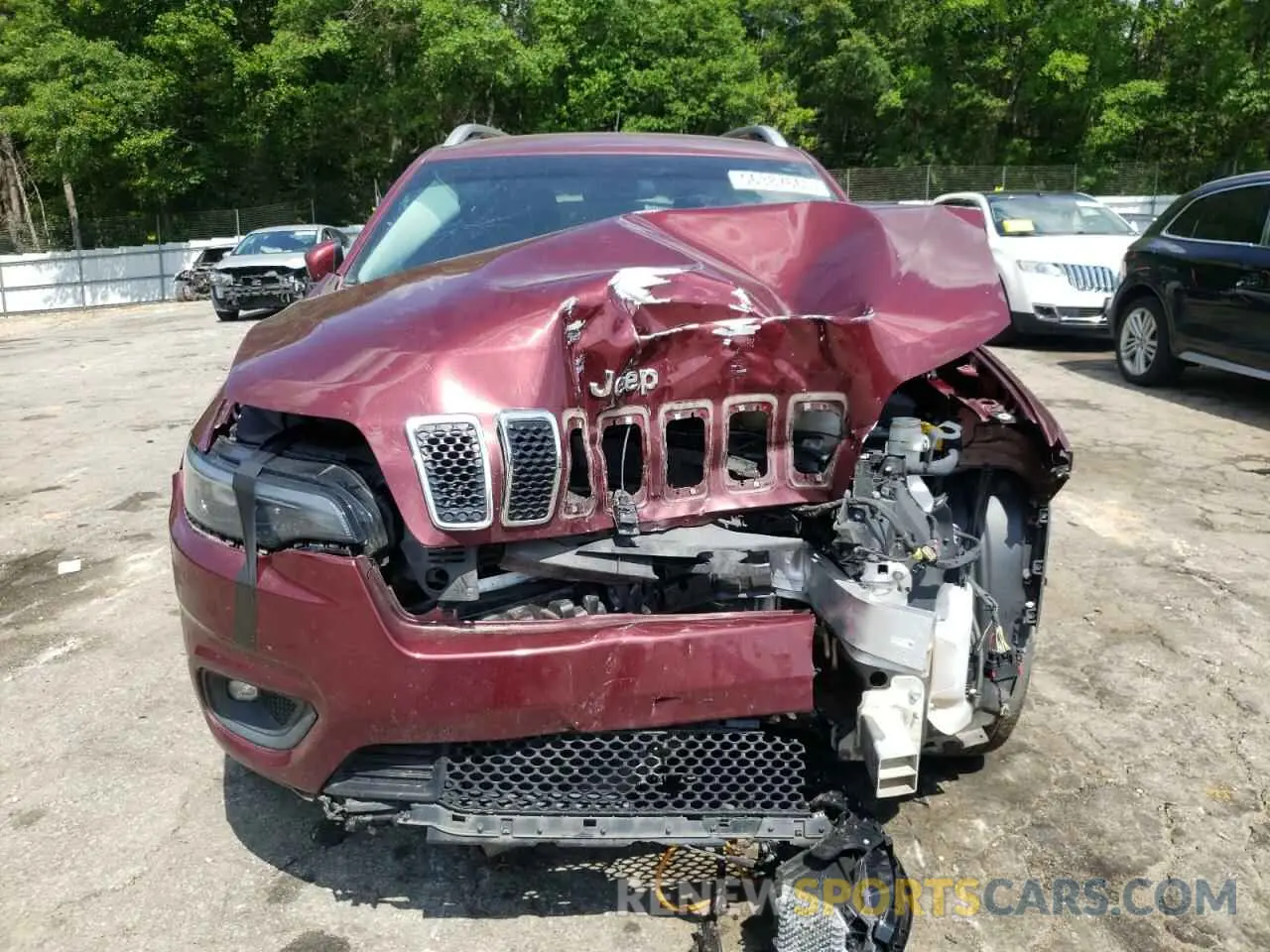5 Photograph of a damaged car 1C4PJLCB2KD396146 JEEP GRAND CHER 2019