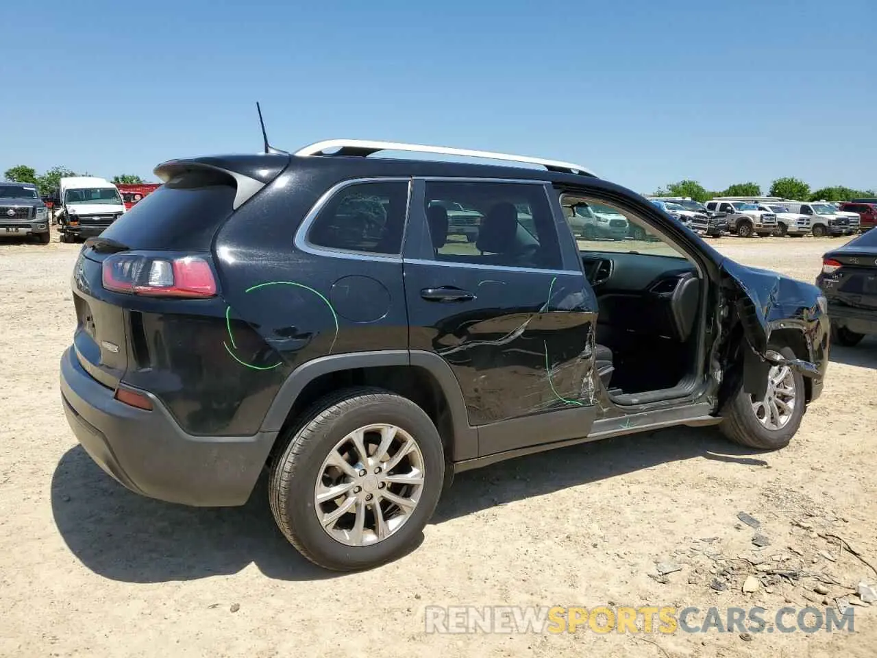 3 Photograph of a damaged car 1C4PJLCB3KD175767 JEEP GRAND CHER 2019
