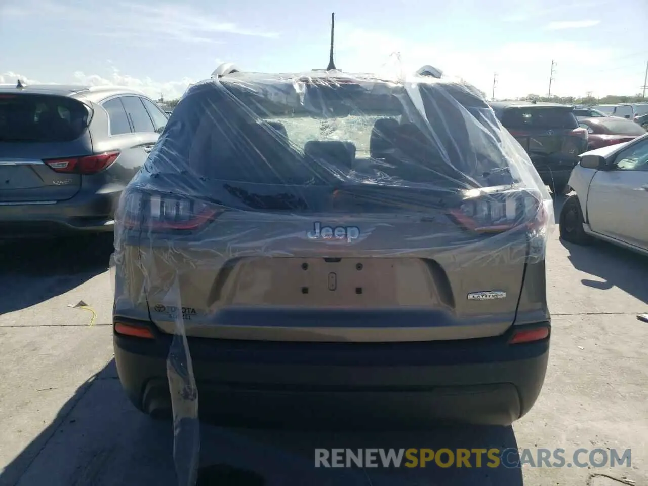 6 Photograph of a damaged car 1C4PJLCB3KD272242 JEEP GRAND CHER 2019