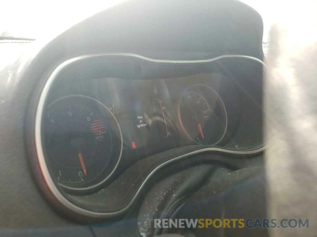 9 Photograph of a damaged car 1C4PJLCB3KD272242 JEEP GRAND CHER 2019