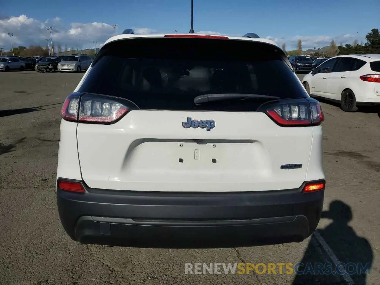 6 Photograph of a damaged car 1C4PJLCB3KD344802 JEEP GRAND CHER 2019