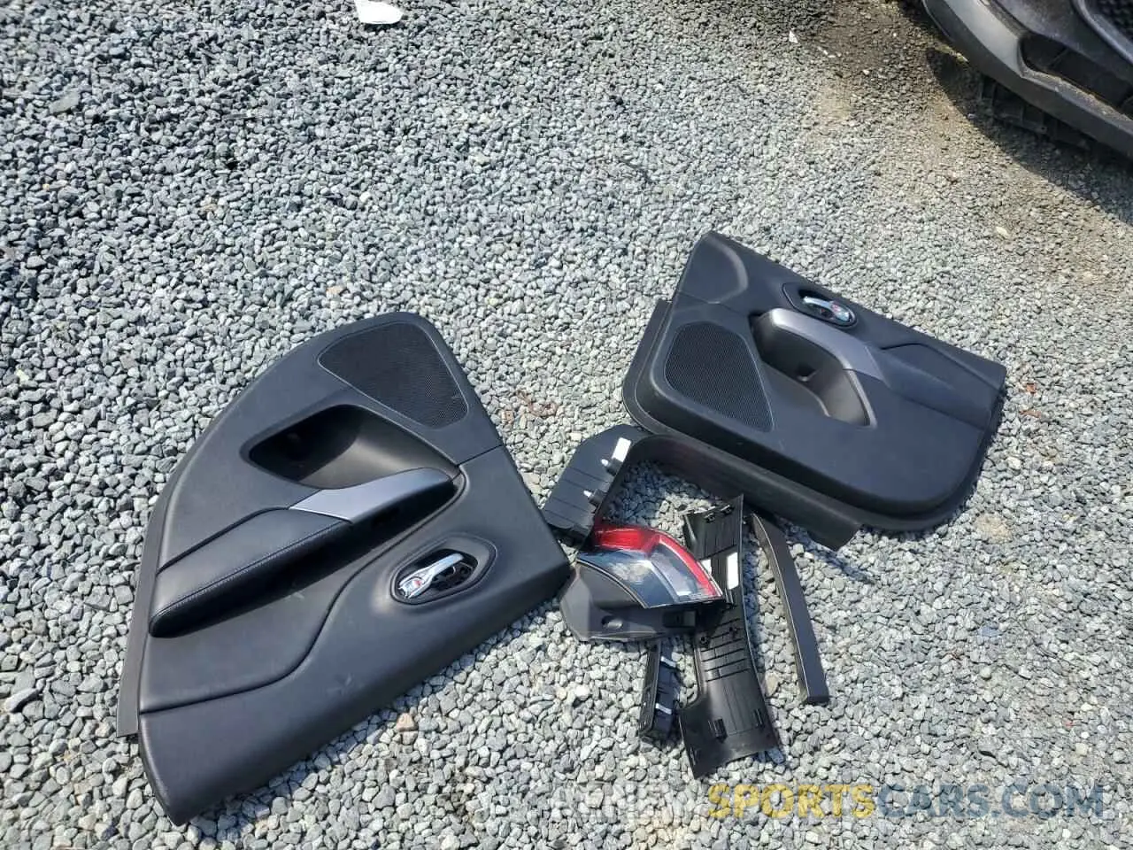 13 Photograph of a damaged car 1C4PJLCB4KD187328 JEEP GRAND CHER 2019