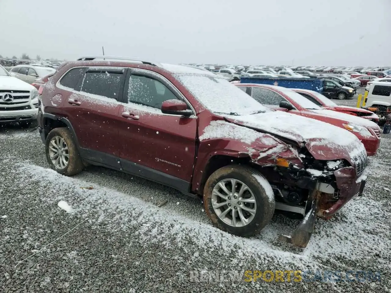 4 Photograph of a damaged car 1C4PJLCB5KD159747 JEEP GRAND CHER 2019