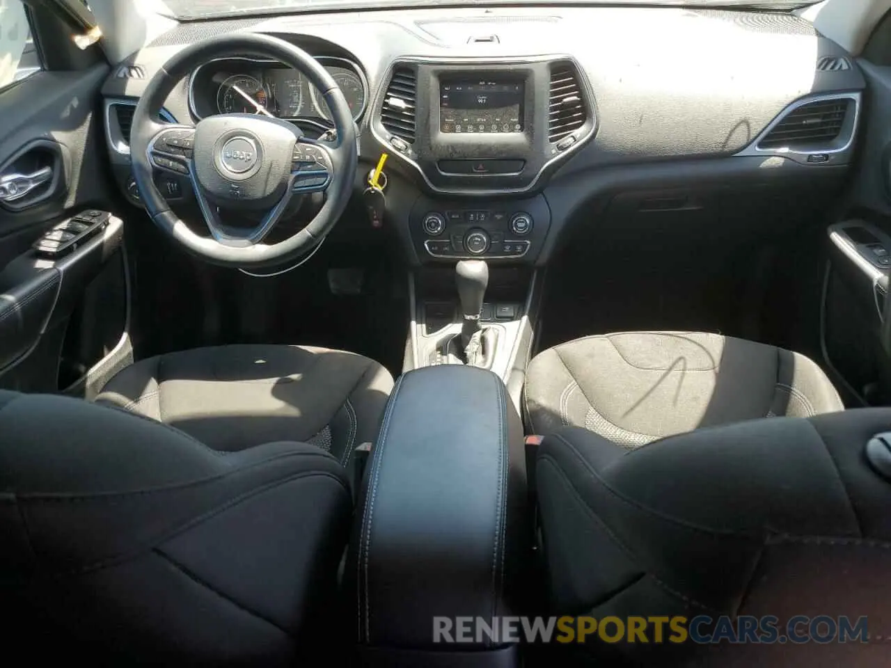 8 Photograph of a damaged car 1C4PJLCB5KD175253 JEEP GRAND CHER 2019