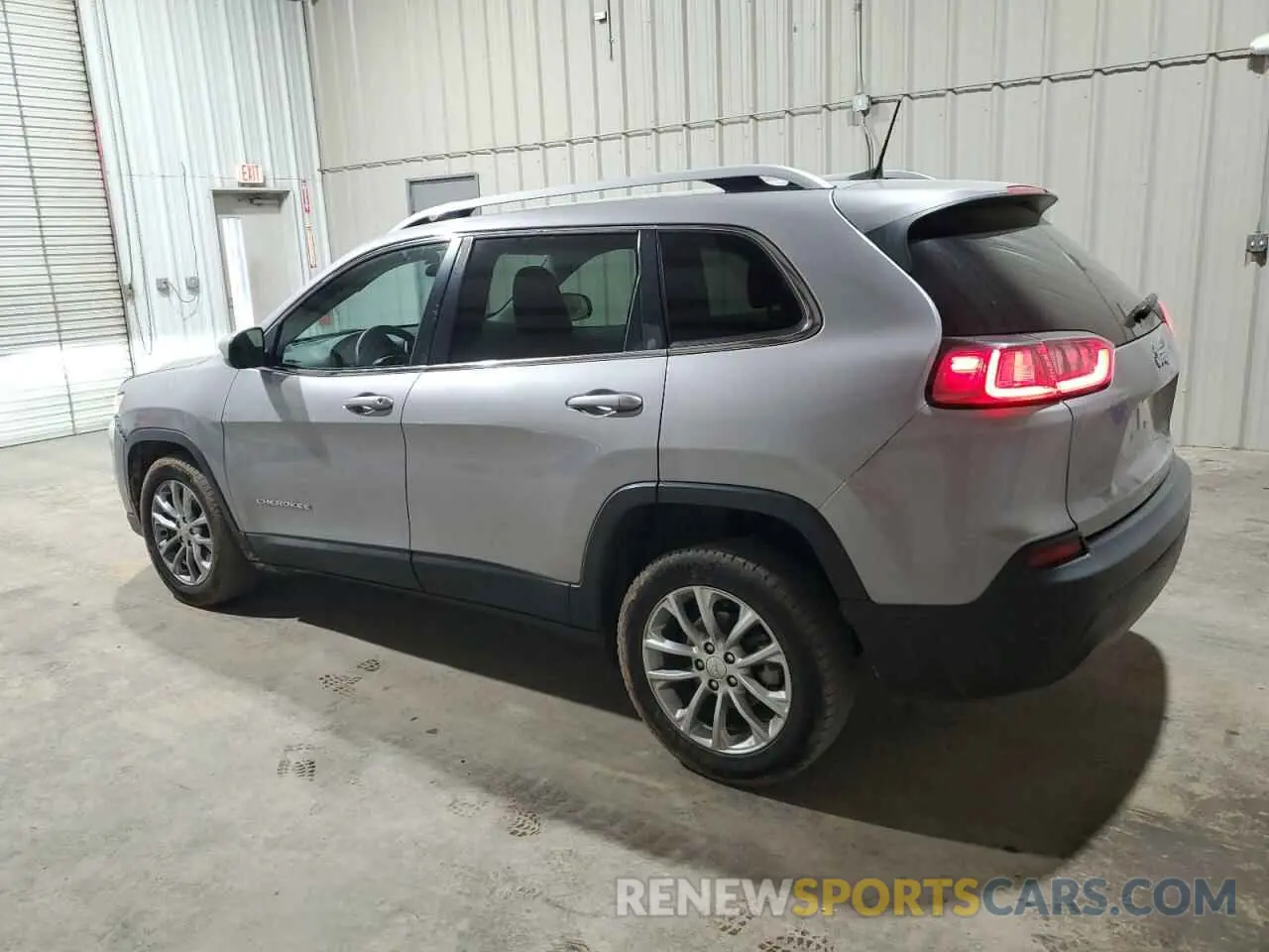 2 Photograph of a damaged car 1C4PJLCB5KD242546 JEEP GRAND CHER 2019