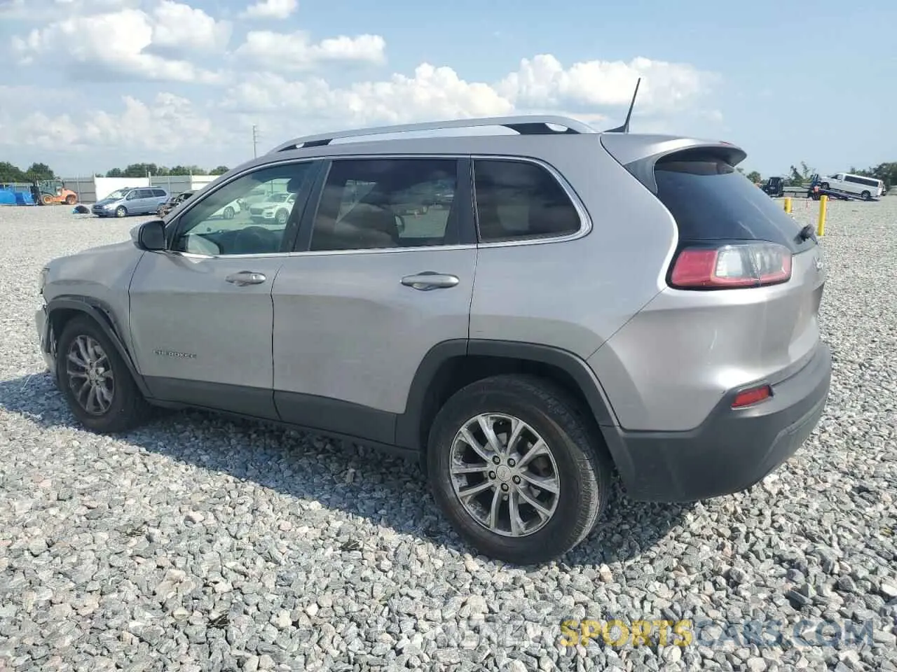 2 Photograph of a damaged car 1C4PJLCB5KD246810 JEEP GRAND CHER 2019