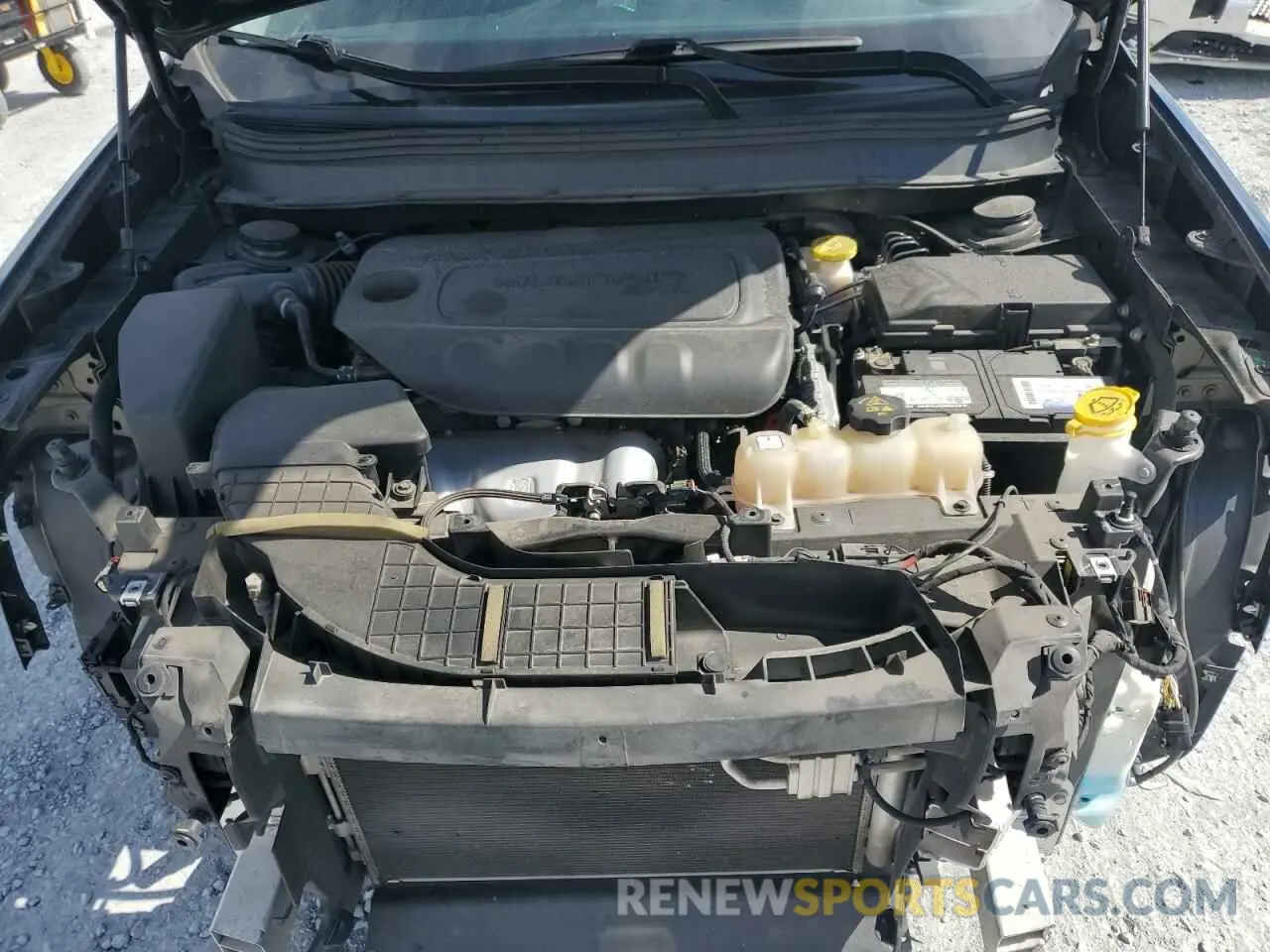 12 Photograph of a damaged car 1C4PJLCB5KD264451 JEEP GRAND CHER 2019