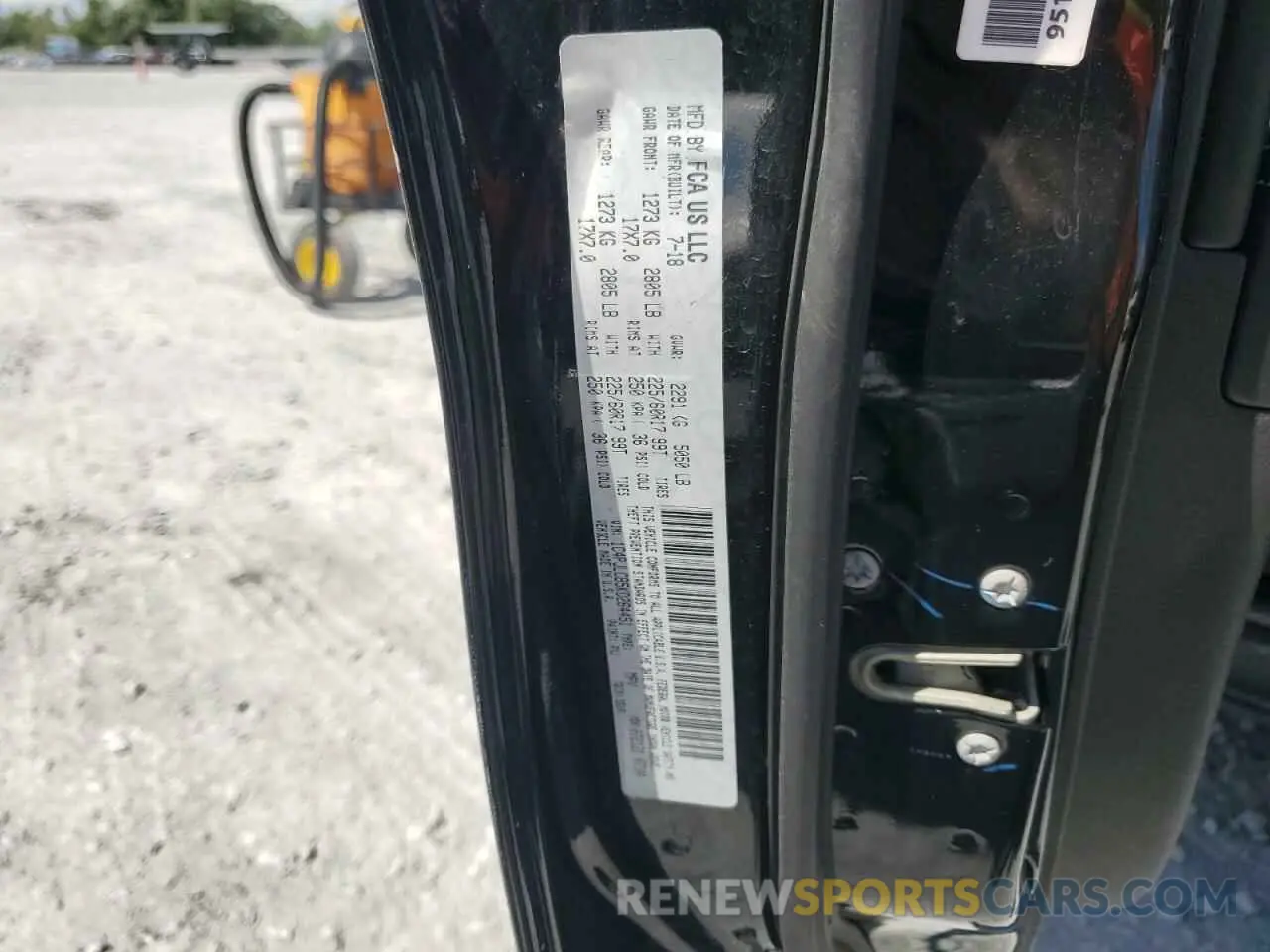 14 Photograph of a damaged car 1C4PJLCB5KD264451 JEEP GRAND CHER 2019