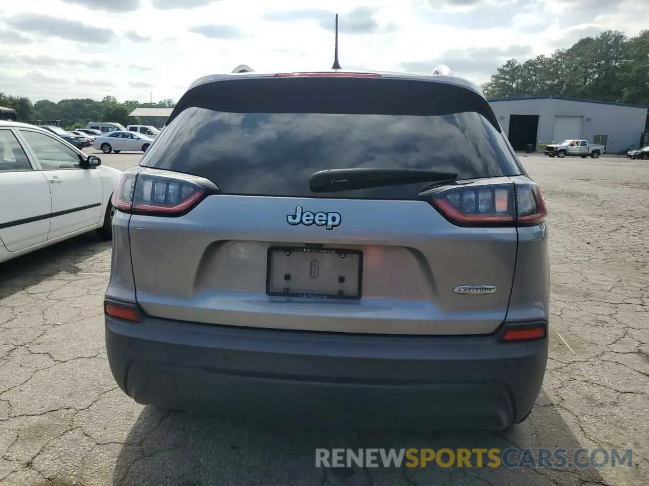 6 Photograph of a damaged car 1C4PJLCB5KD486553 JEEP GRAND CHER 2019