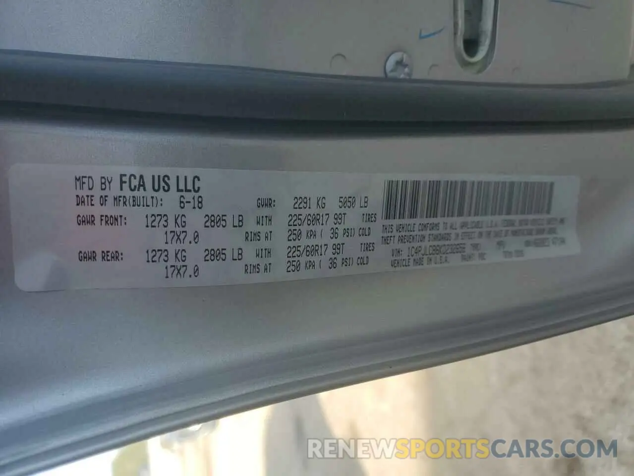 12 Photograph of a damaged car 1C4PJLCB6KD232656 JEEP GRAND CHER 2019