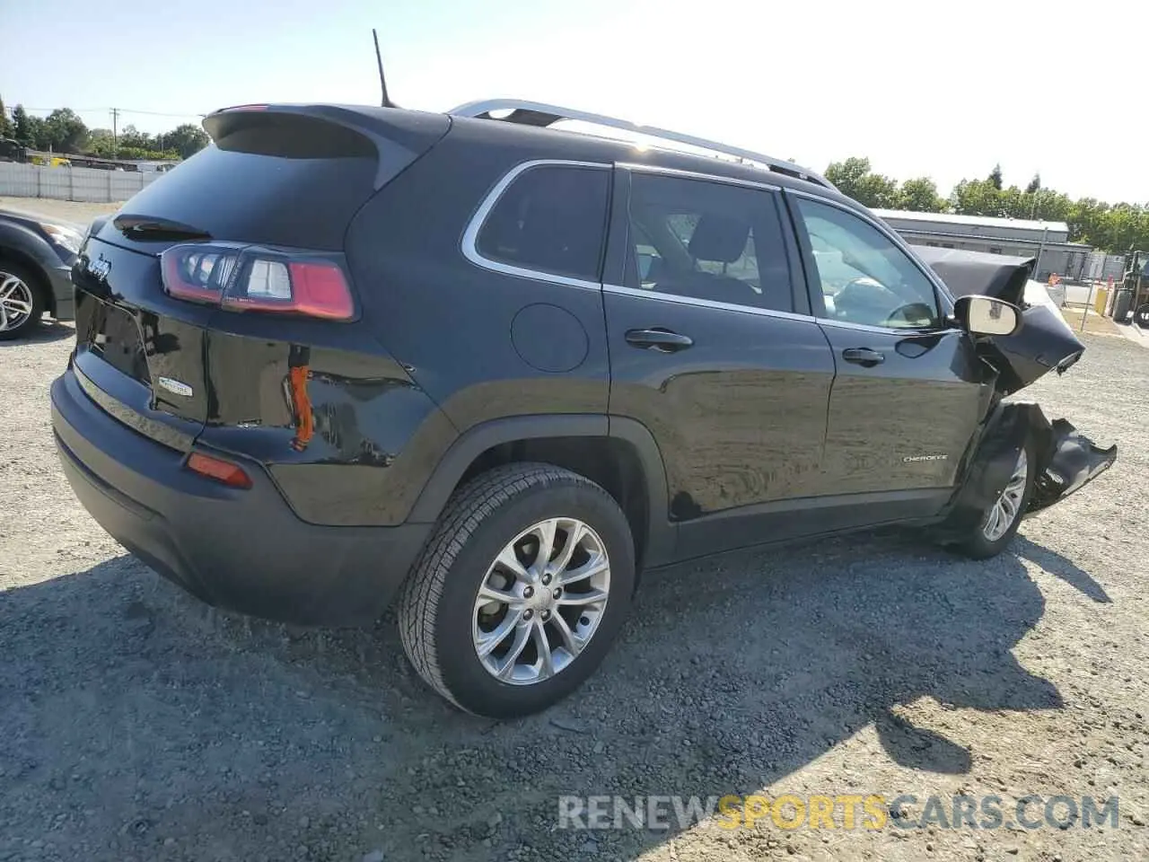 3 Photograph of a damaged car 1C4PJLCB6KD247206 JEEP GRAND CHER 2019