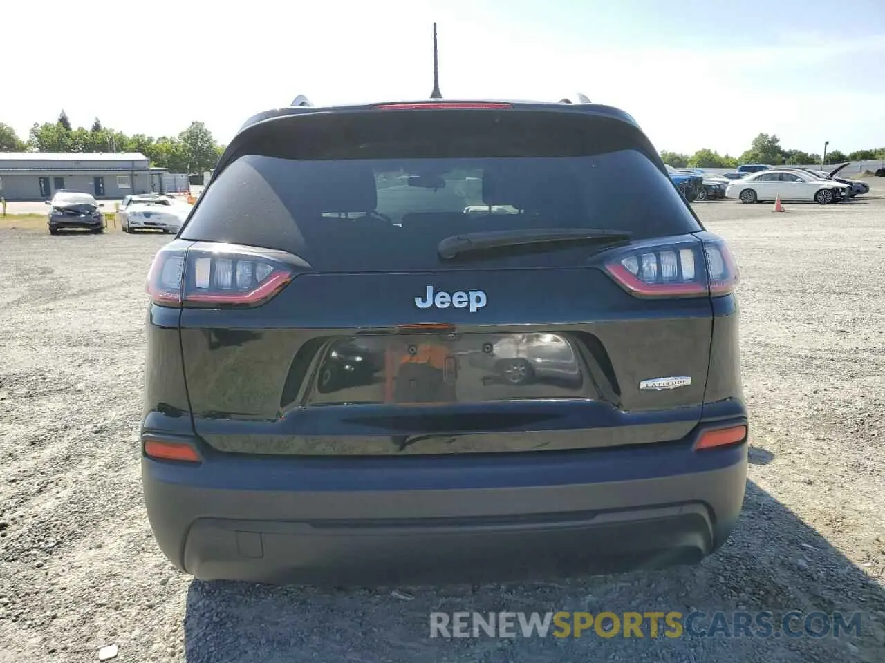 6 Photograph of a damaged car 1C4PJLCB6KD247206 JEEP GRAND CHER 2019