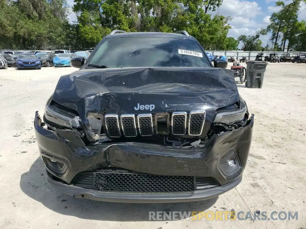 5 Photograph of a damaged car 1C4PJLCB6KD262837 JEEP GRAND CHER 2019