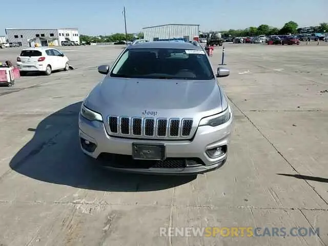 12 Photograph of a damaged car 1C4PJLCB6KD325791 JEEP GRAND CHER 2019