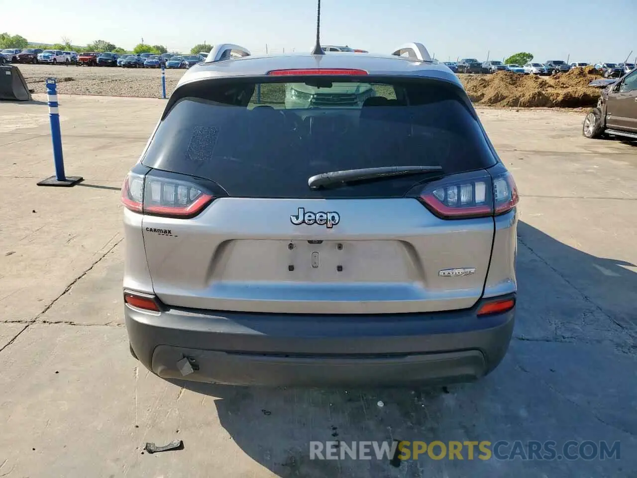 6 Photograph of a damaged car 1C4PJLCB6KD325791 JEEP GRAND CHER 2019