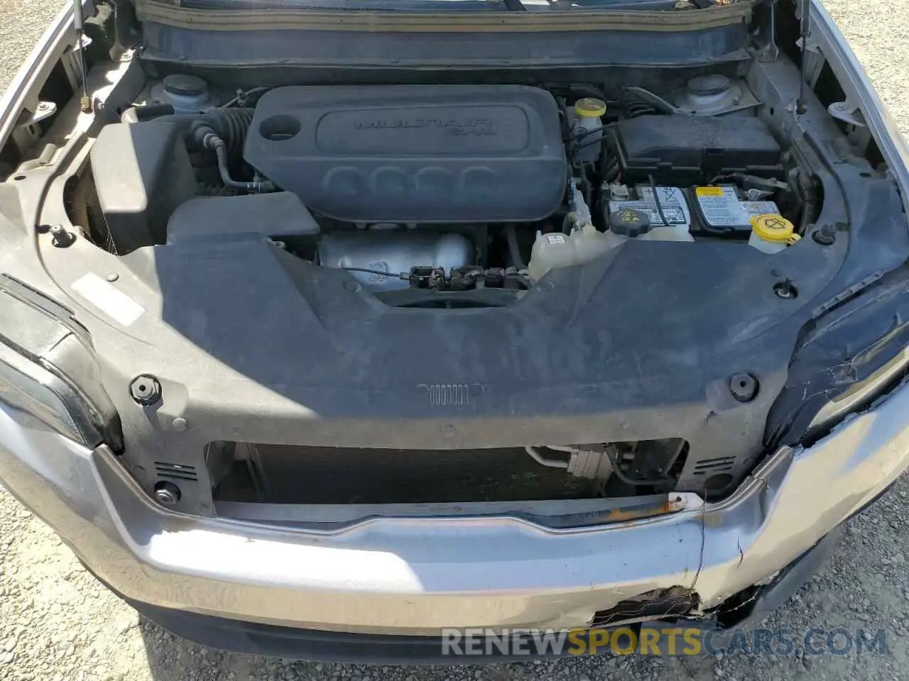 11 Photograph of a damaged car 1C4PJLCB6KD416415 JEEP GRAND CHER 2019