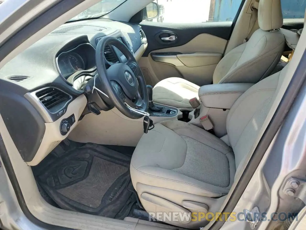 7 Photograph of a damaged car 1C4PJLCB6KD416415 JEEP GRAND CHER 2019
