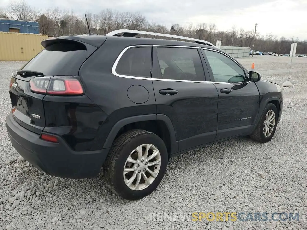 3 Photograph of a damaged car 1C4PJLCB6KD444229 JEEP GRAND CHER 2019