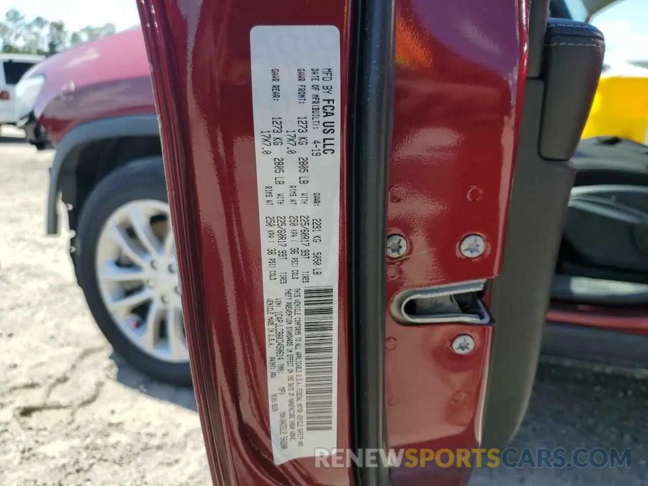 16 Photograph of a damaged car 1C4PJLCB6KD450614 JEEP GRAND CHER 2019