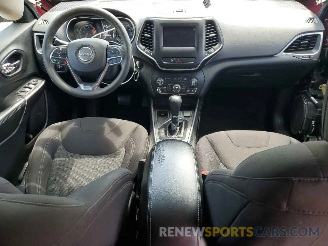 8 Photograph of a damaged car 1C4PJLCB6KD450614 JEEP GRAND CHER 2019