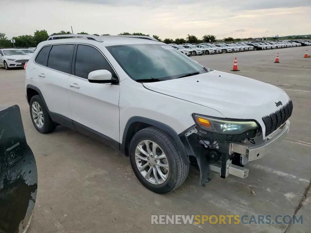 4 Photograph of a damaged car 1C4PJLCB7KD159524 JEEP GRAND CHER 2019