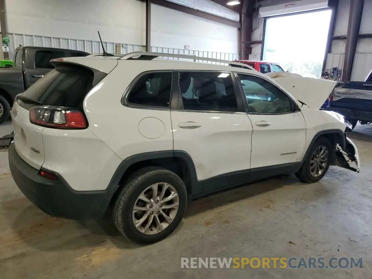 3 Photograph of a damaged car 1C4PJLCB7KD160561 JEEP GRAND CHER 2019