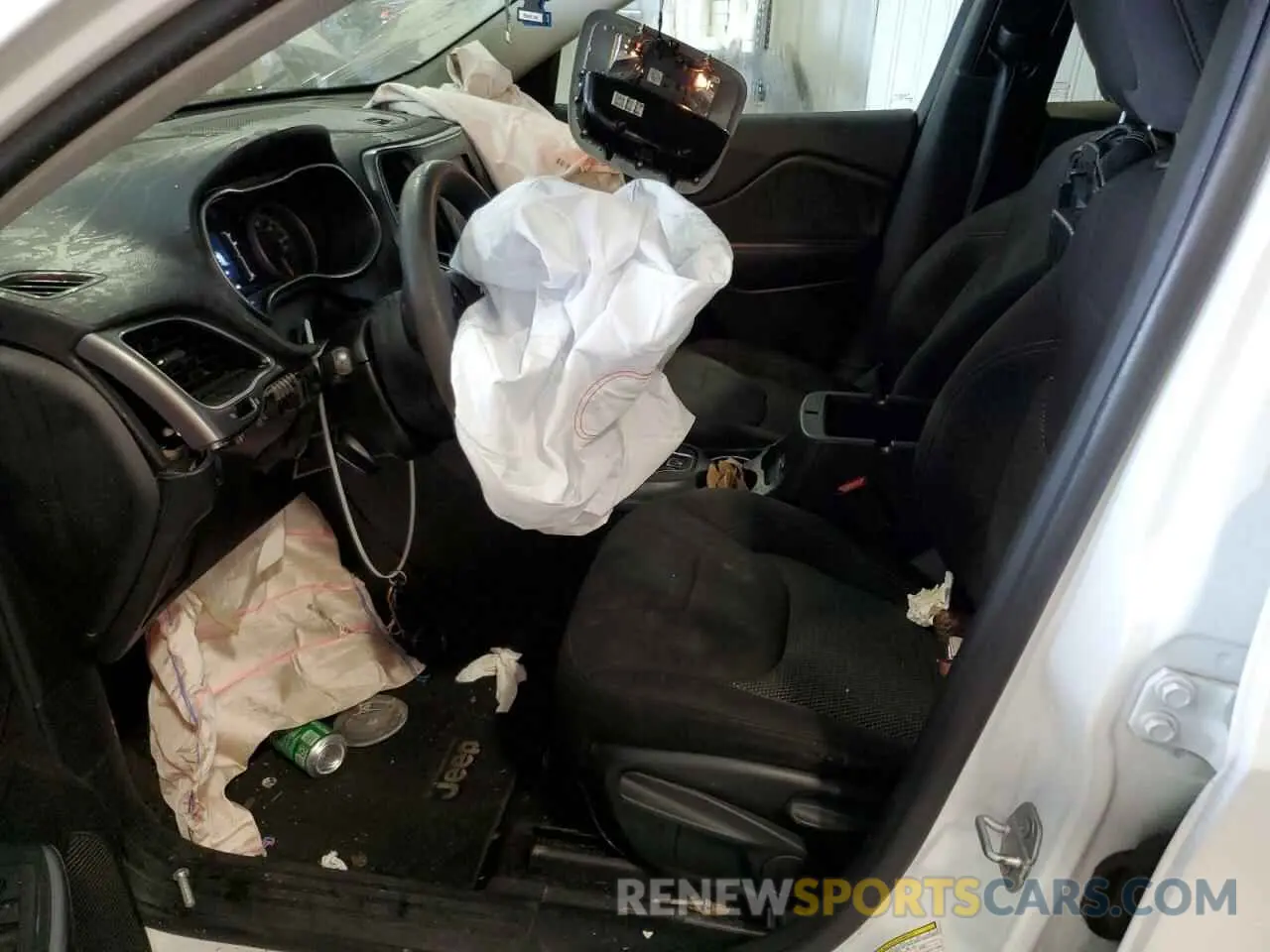 7 Photograph of a damaged car 1C4PJLCB7KD160561 JEEP GRAND CHER 2019