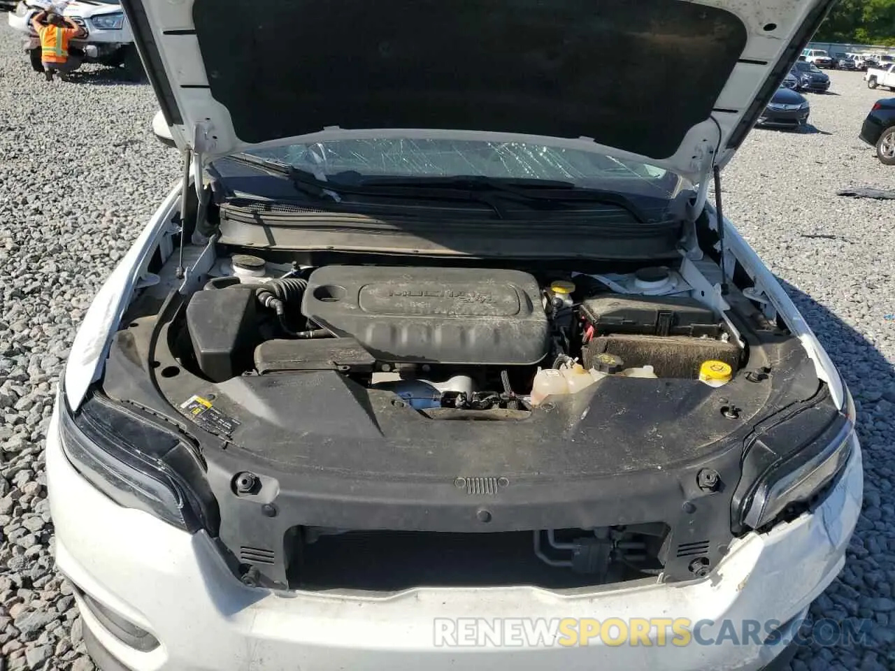 13 Photograph of a damaged car 1C4PJLCB7KD474436 JEEP GRAND CHER 2019