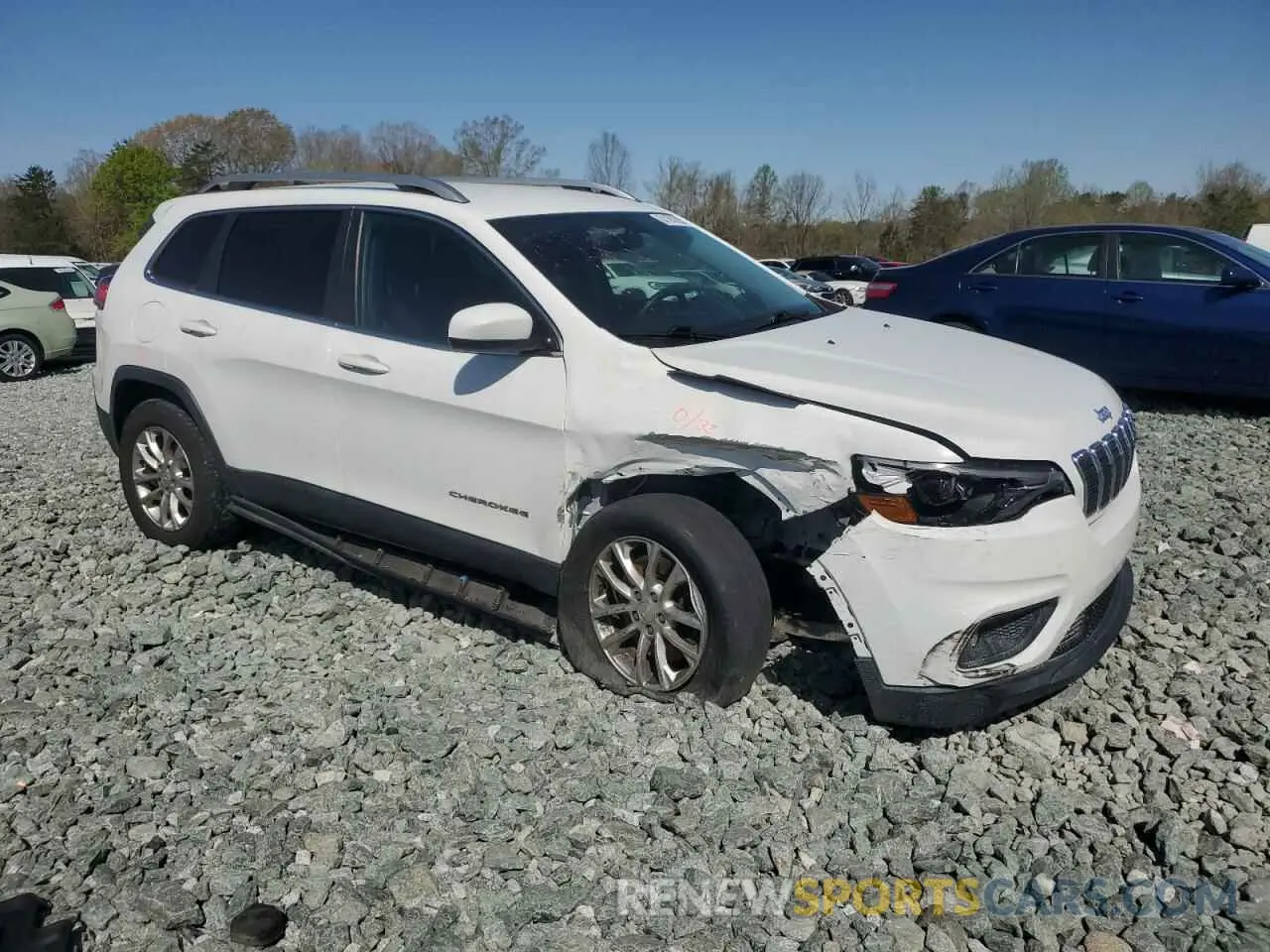 4 Photograph of a damaged car 1C4PJLCB8KD173609 JEEP GRAND CHER 2019