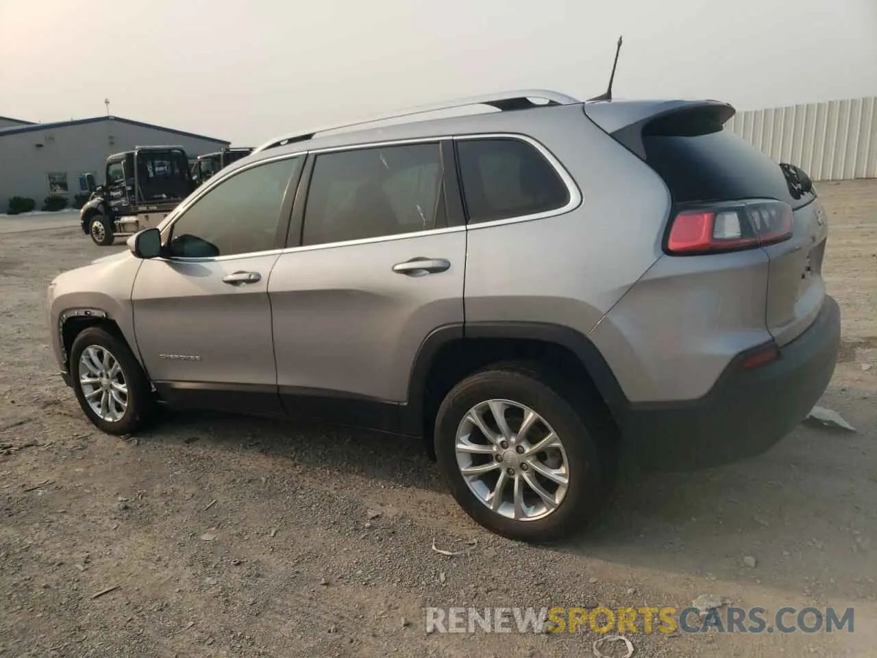 2 Photograph of a damaged car 1C4PJLCB9KD240797 JEEP GRAND CHER 2019