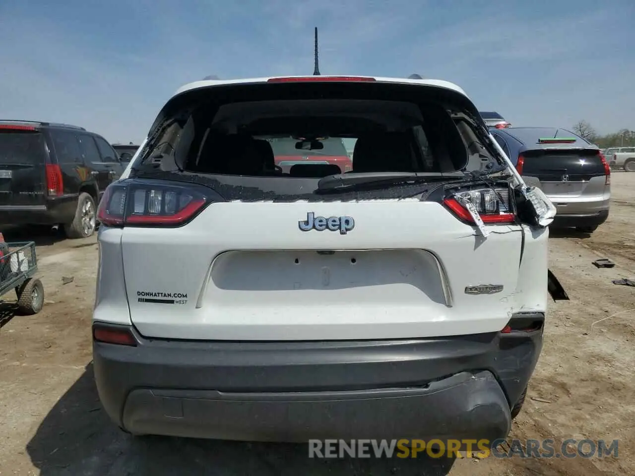 6 Photograph of a damaged car 1C4PJLCB9KD313506 JEEP GRAND CHER 2019