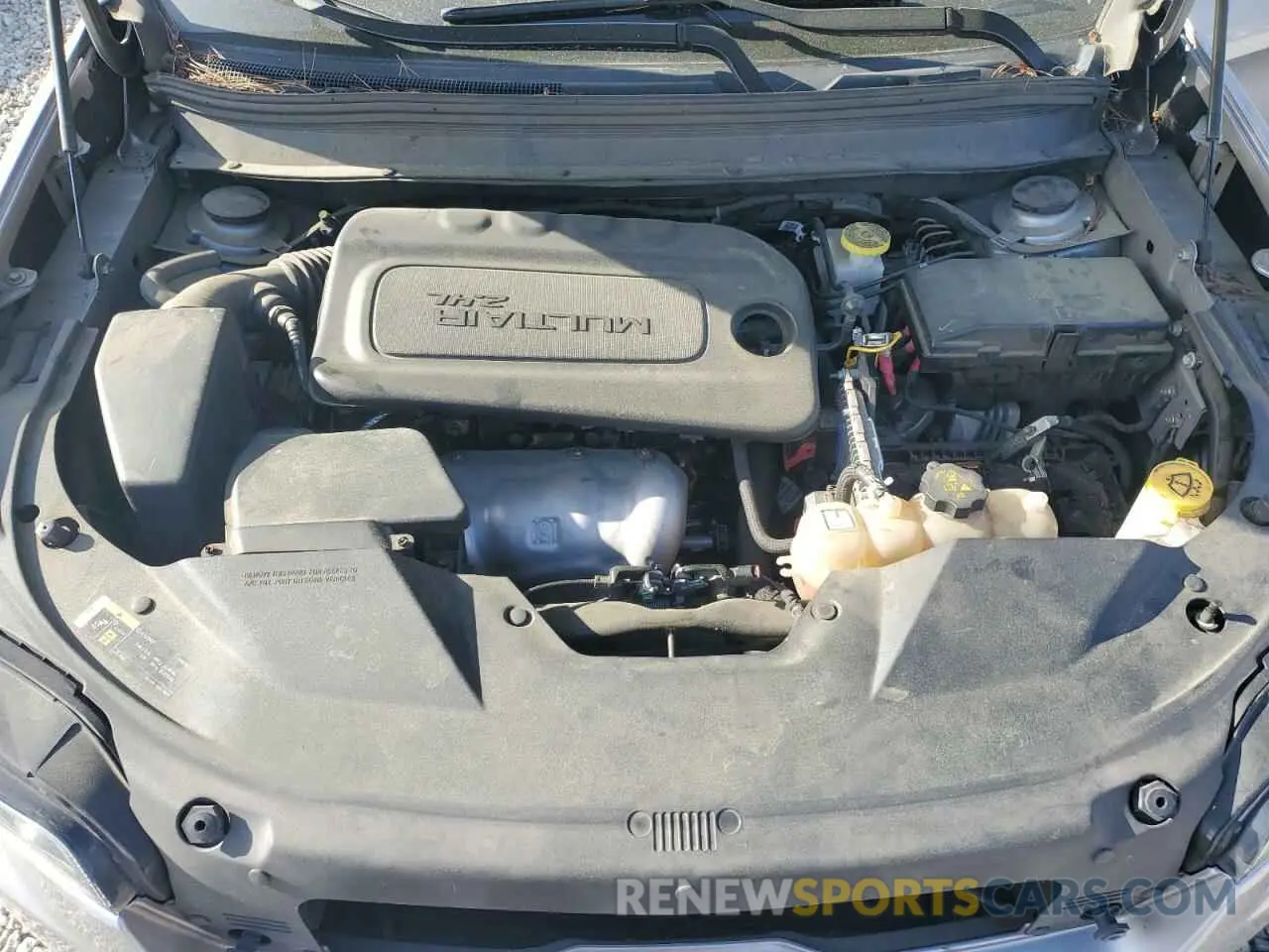 12 Photograph of a damaged car 1C4PJLCB9KD326613 JEEP GRAND CHER 2019