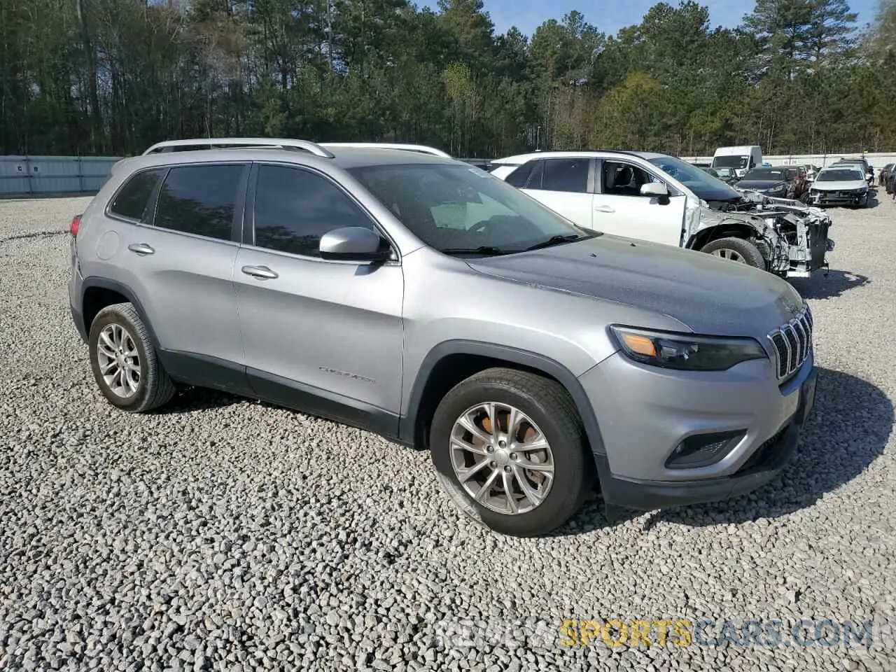 4 Photograph of a damaged car 1C4PJLCB9KD326613 JEEP GRAND CHER 2019