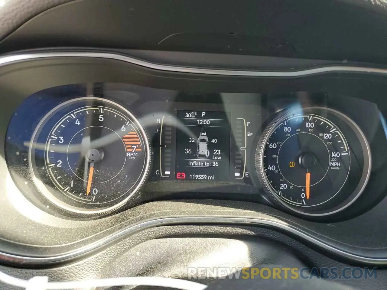 9 Photograph of a damaged car 1C4PJLCB9KD326613 JEEP GRAND CHER 2019