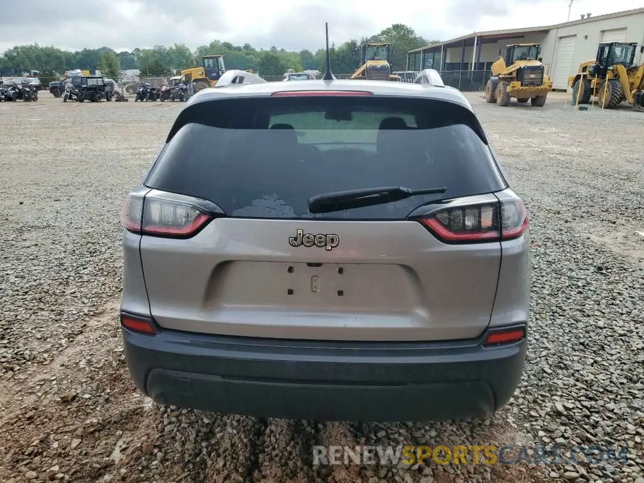 6 Photograph of a damaged car 1C4PJLCB9KD490556 JEEP GRAND CHER 2019