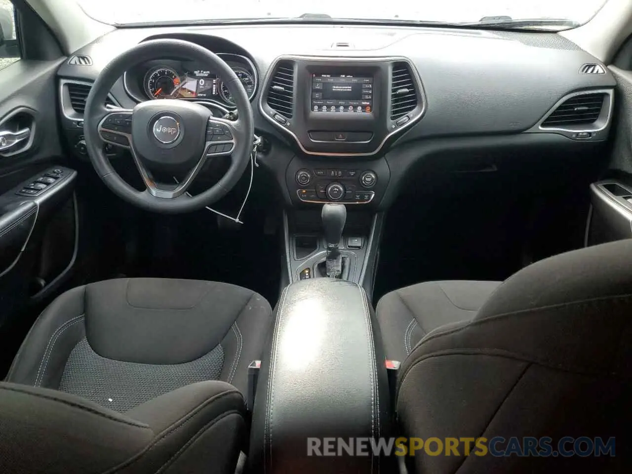 8 Photograph of a damaged car 1C4PJLCB9KD490556 JEEP GRAND CHER 2019