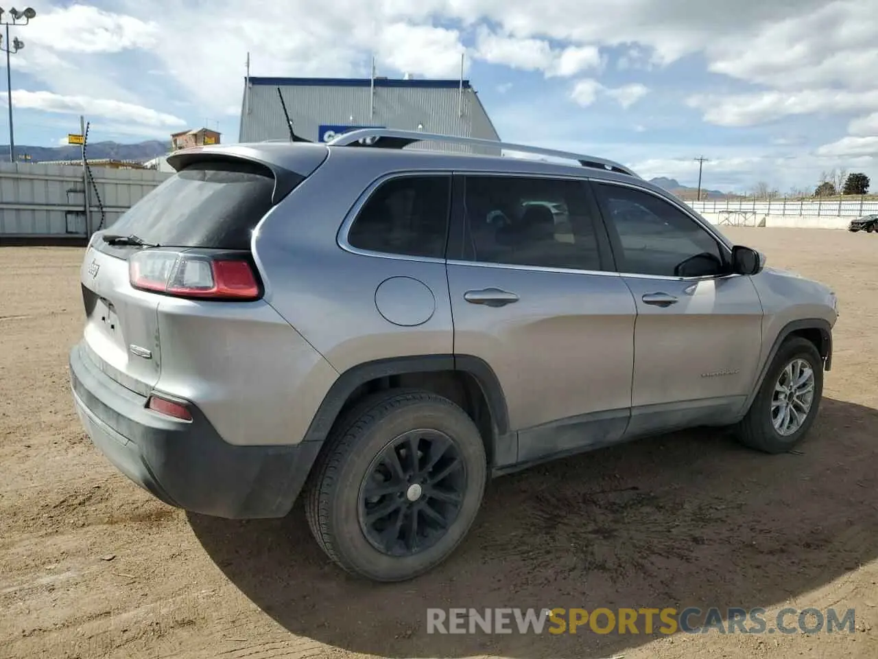3 Photograph of a damaged car 1C4PJLCBXKD204746 JEEP GRAND CHER 2019